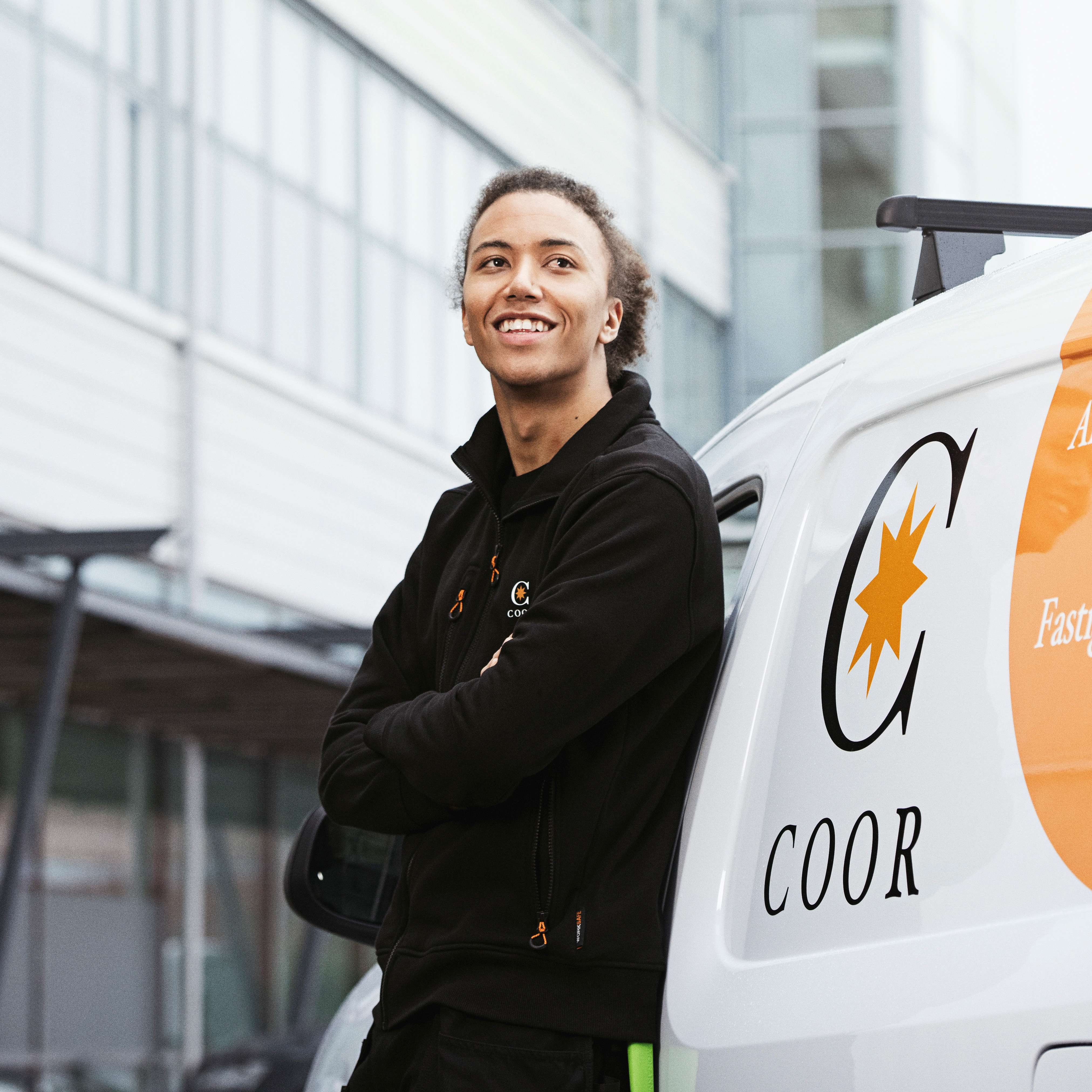 Kiinteistönhoitajat ryhmäkuvassa