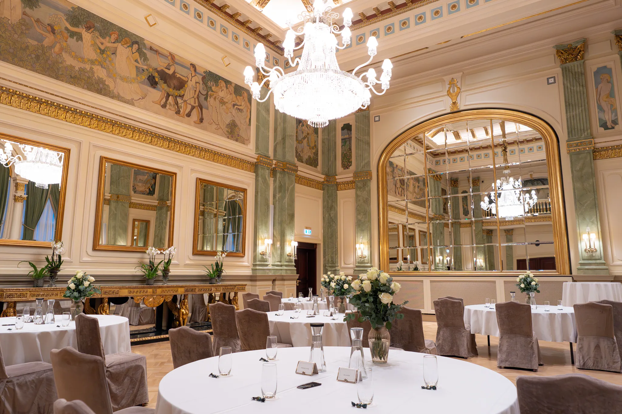 Hotel Kämpin peilisali