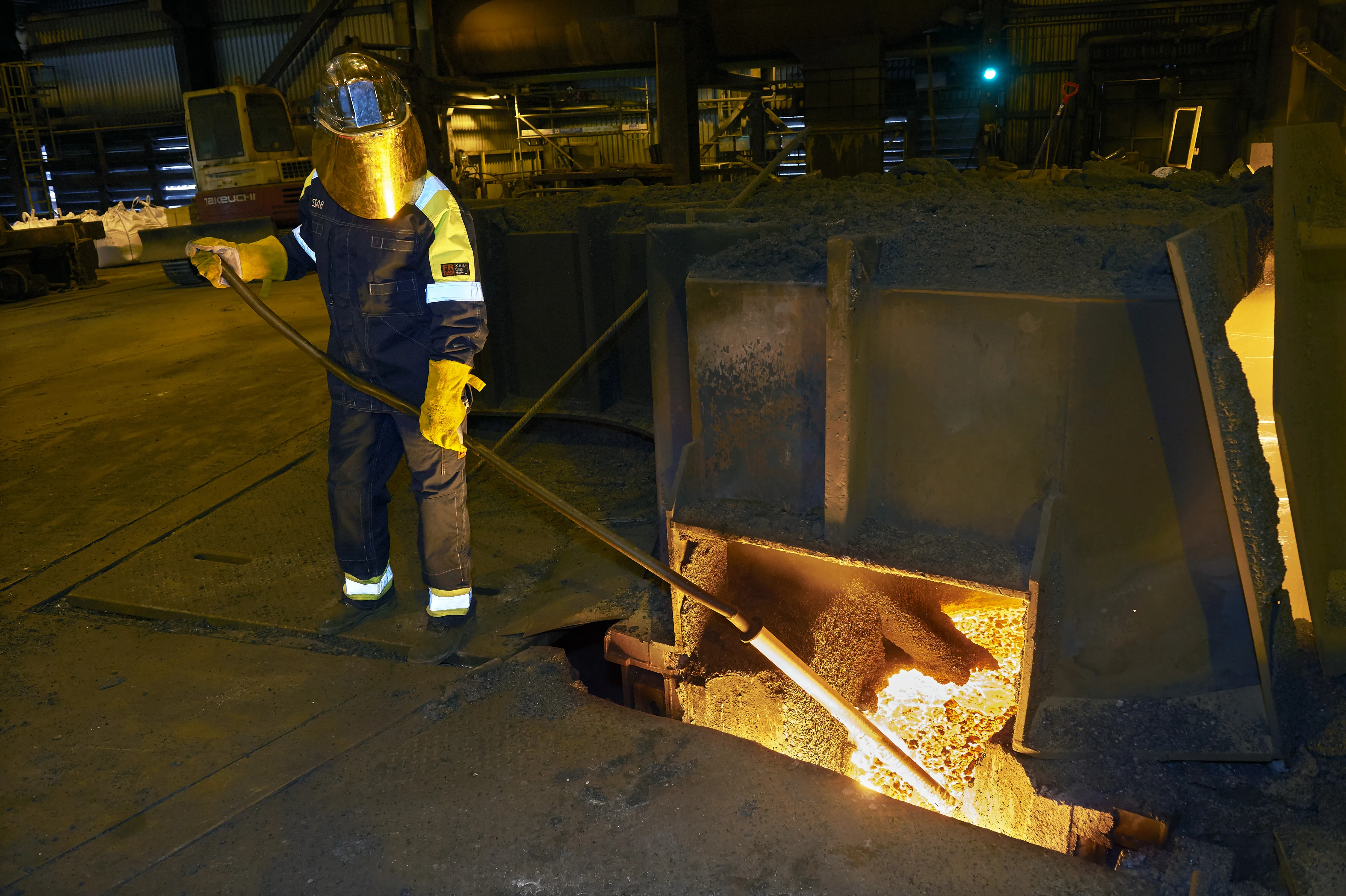 Teräksen sulatusta SSAB:n terästehtaalla