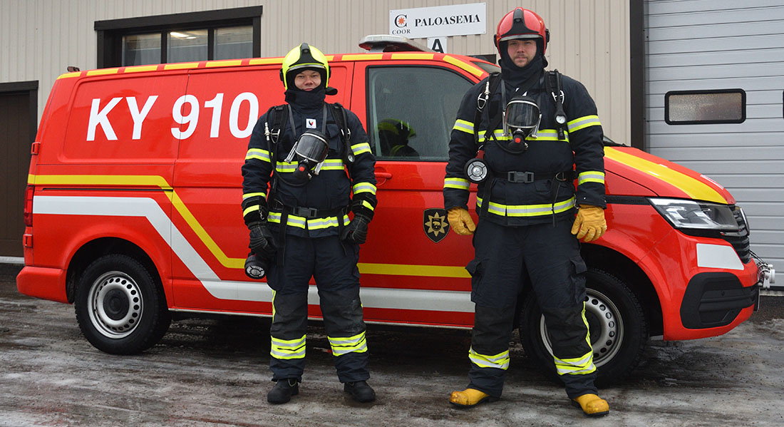 Palokuntatyö on kiehtonut Coorin palomiehiä Ristoa ja Verneriä lapsesta asti.