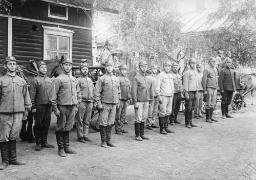 Karhulan teollisuuspalokunnan vaakuna